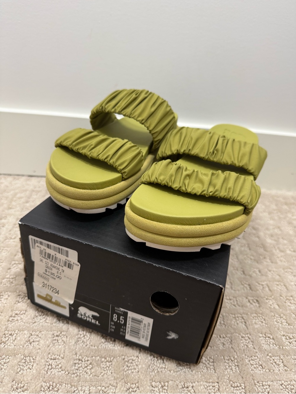 SOREL | BNWT Roaming Slide Green Sandals Size 8.5